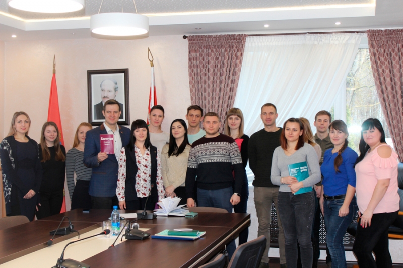 Первый секретарь Минского областного комитета БРСМ встретился с молодёжью Агрокомбината «Ждановичи»!