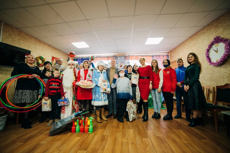 В центре коррекционно-развивающего обучения и реабилитации Березинского района прошел минский областной этап республиканской благотворительной акции БРСМ «Чудеса на рождество»